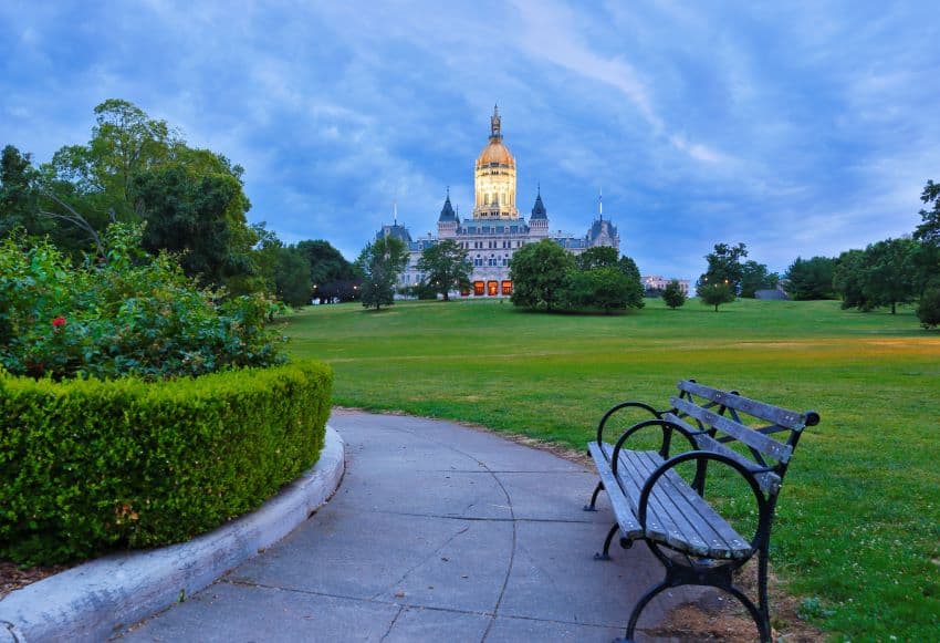Connecticut travel nurse